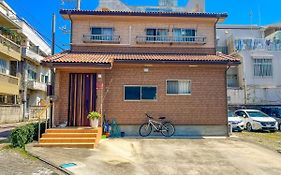 B&B 4 ルームズ